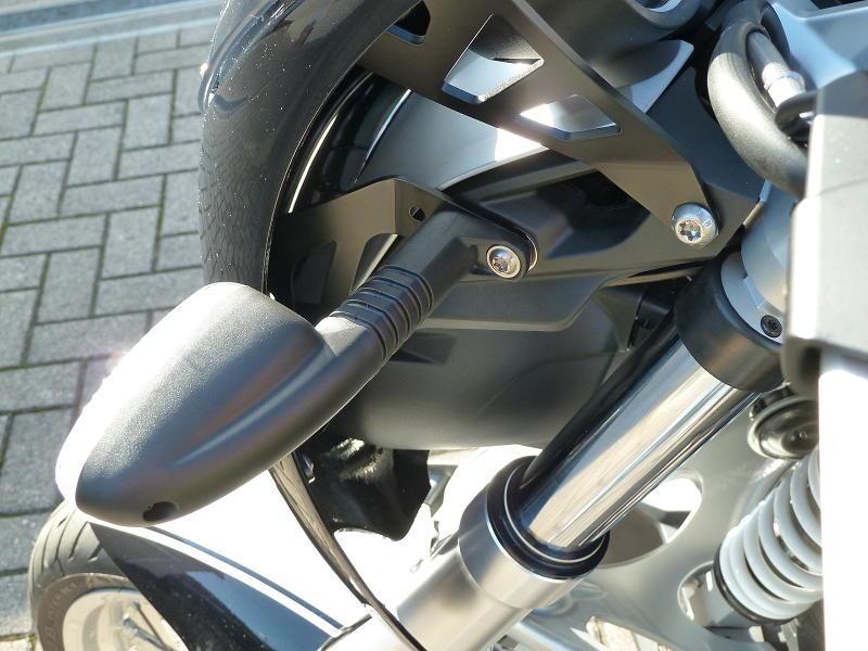 Blinker mit kanadischen Haltern.