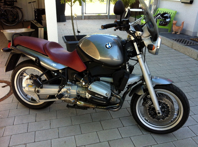 CM_R1100R_04.jpg