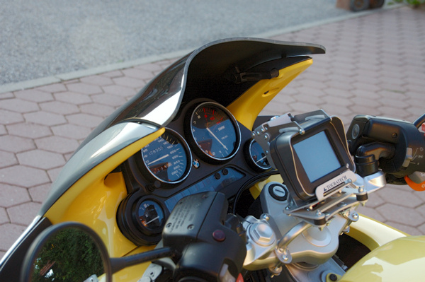 K 1200 RS kurze Scheibe 04.jpg