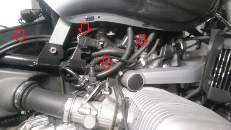 Markierte Schläuche und Stecker