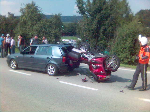 Unfall_B18_4_Sept_2004.jpg