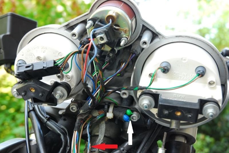 BMW_R1100R_Cockpitverkabelung_FORUM.jpg