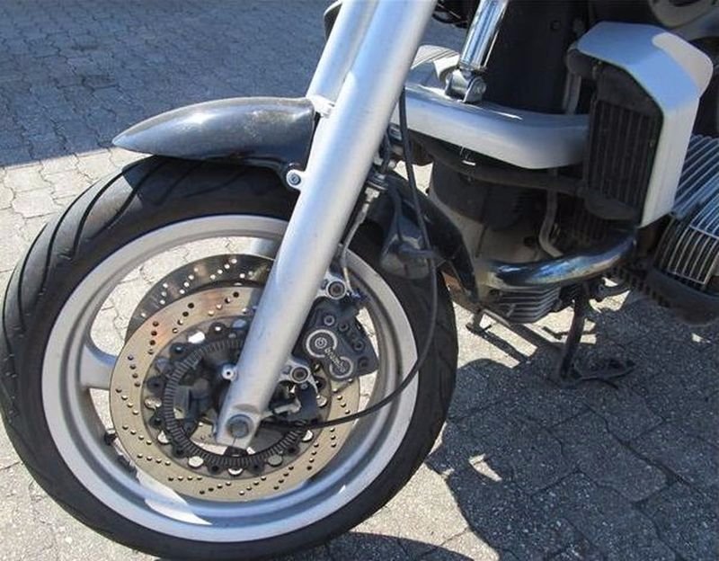 Fender R 1100 R.jpg