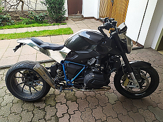 r12custom1.png