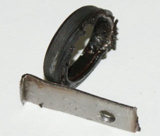 Blechstreifen als Abziehhaken.jpg