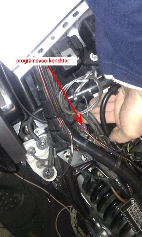 programovaci konektor.jpg